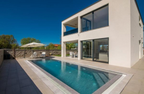 Luxury Villa Weiss - Malinska - Heated Pool - Central floor heating in Winter